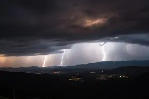 Hoe fotografeer ik bliksem?