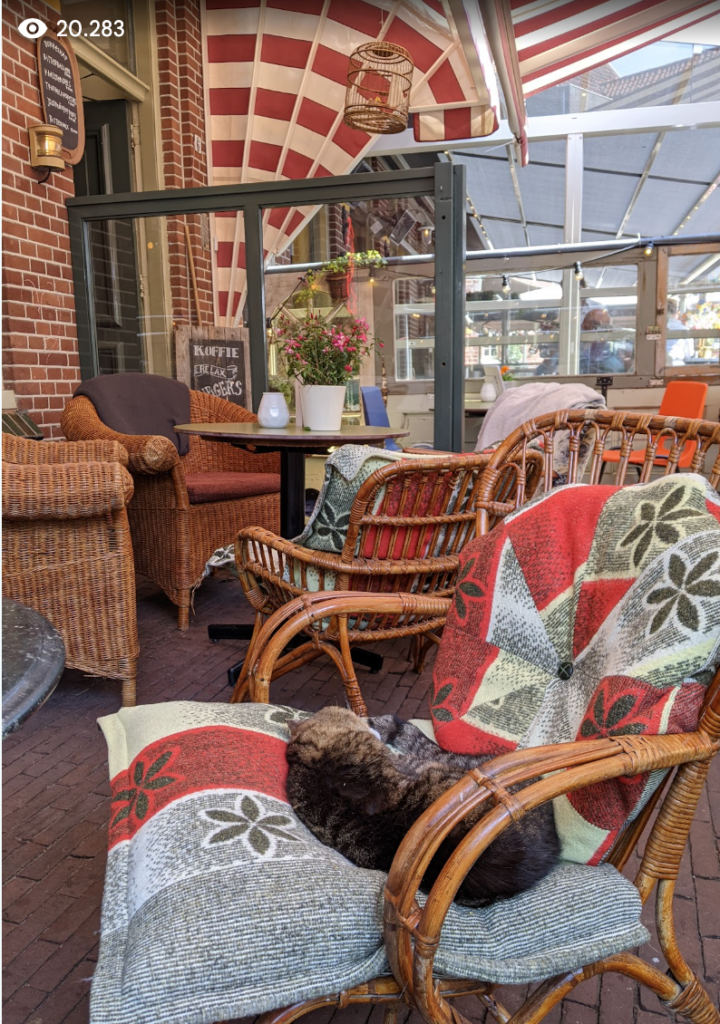 Cafe De Binnenkomer, voorkant