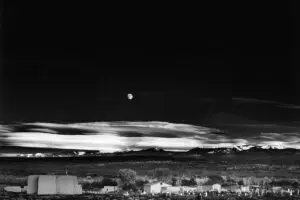 iconische foto "Moonrise, Hernandez, New Mexico" van Ansel Adams