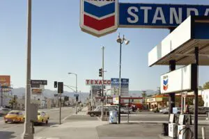 Foto van Stephen Shore van een tankstation