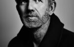 Portret van Anton Corbijn (2015) door Stephan Vanfleteren